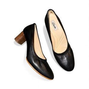 Clarks Black Leather Block Heel Round Toe Pumps, Women’s Shoes - US Size 6 M EUC